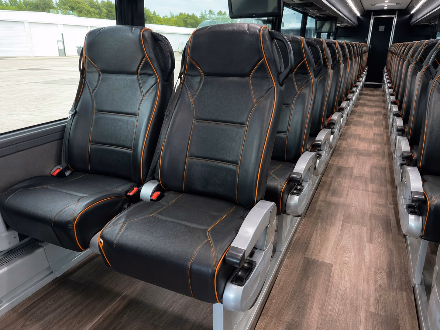shuttle bus rentals for pasadena wedding guests staying at houston area hotels